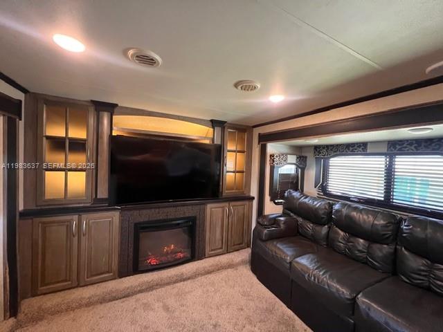 NEWPORT - Residential Lease