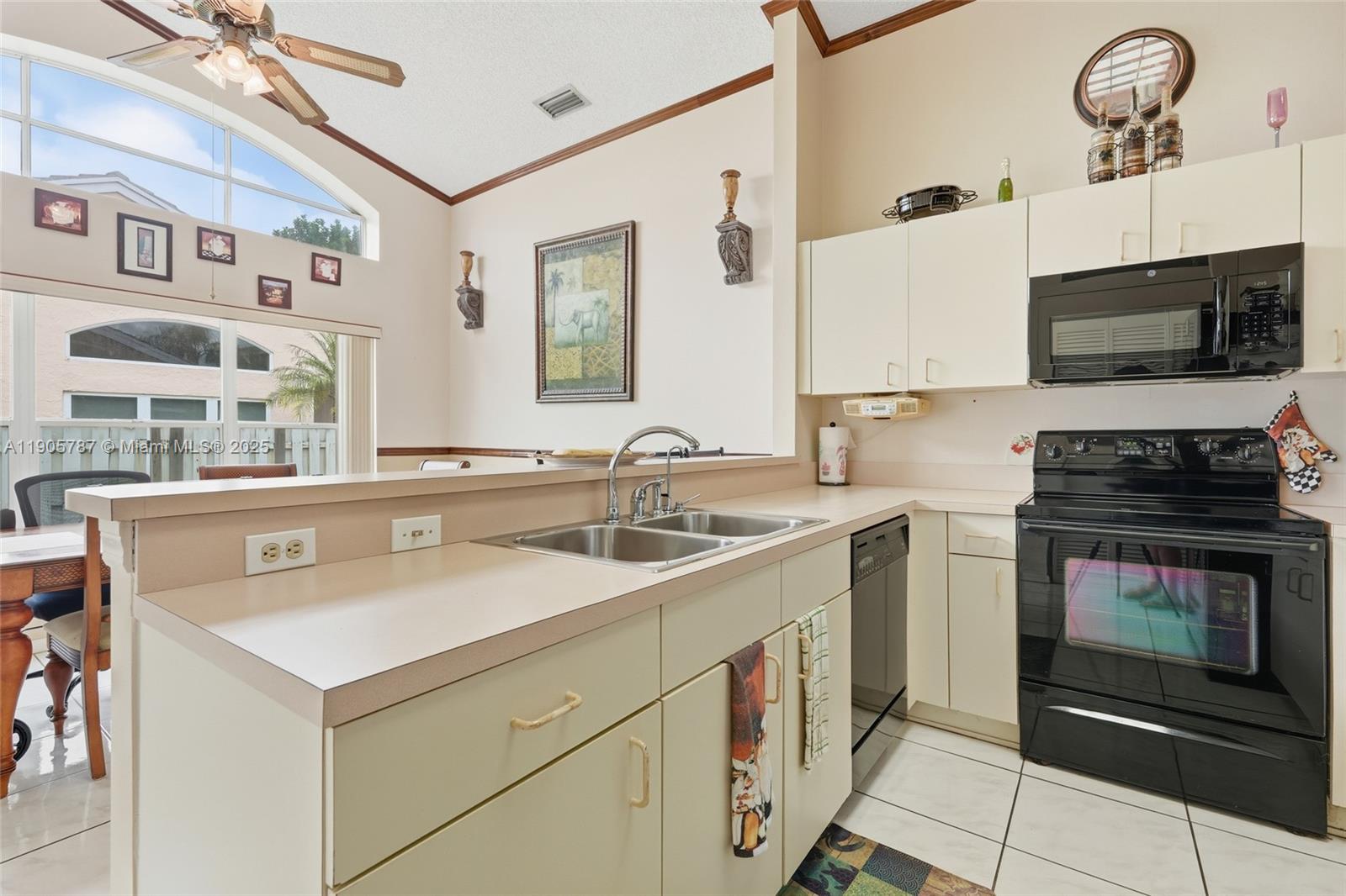 WINSTON PARK SECTION ONE - Residential