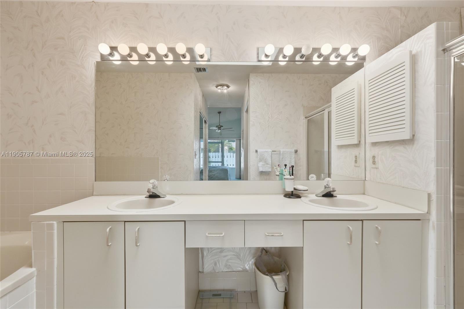 WINSTON PARK SECTION ONE - Residential