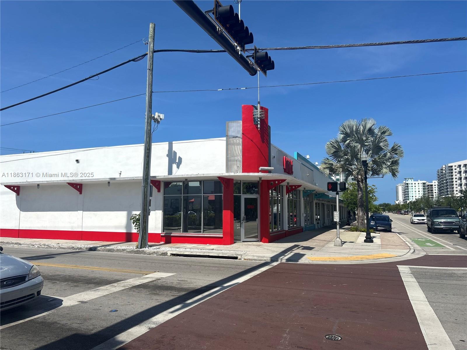 PRIME LEASE OPPORTUNITY! Prime corner retail/professional building located in the heart of Downtown Hollywood, previously built out as a gym/boxing studio. Ideal for a wide range of uses, including retail, office, or restaurant. Features ample street parking and additional parking in the rear. Benefit from a vibrant location with outstanding neighbors like the CAO, Subway, Burger King and more! Take advantage of this unparalleled opportunity to establish your presence in one of the most coveted locations in Hollywood!