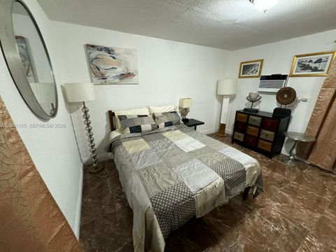 1086 NW 110th St 3 Miami FL 33168