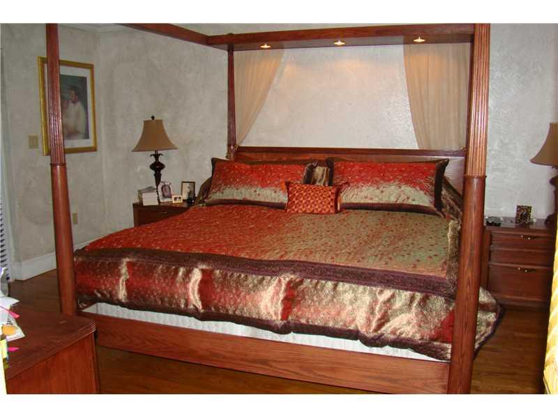 CORAL GABLES GRANADA SEC - Residential