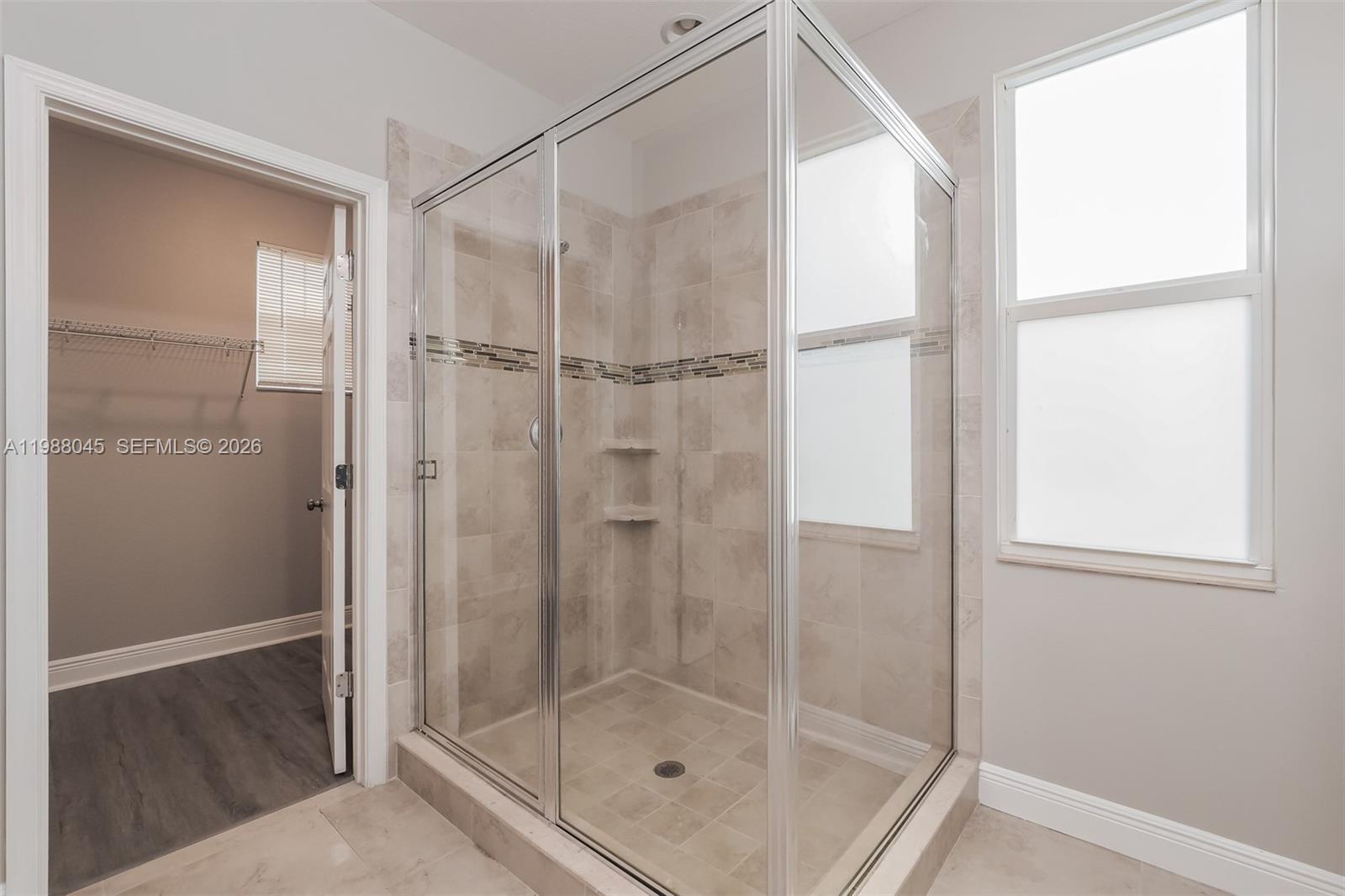 VIZCAYA FALLS PLAT 1 - Residential Lease