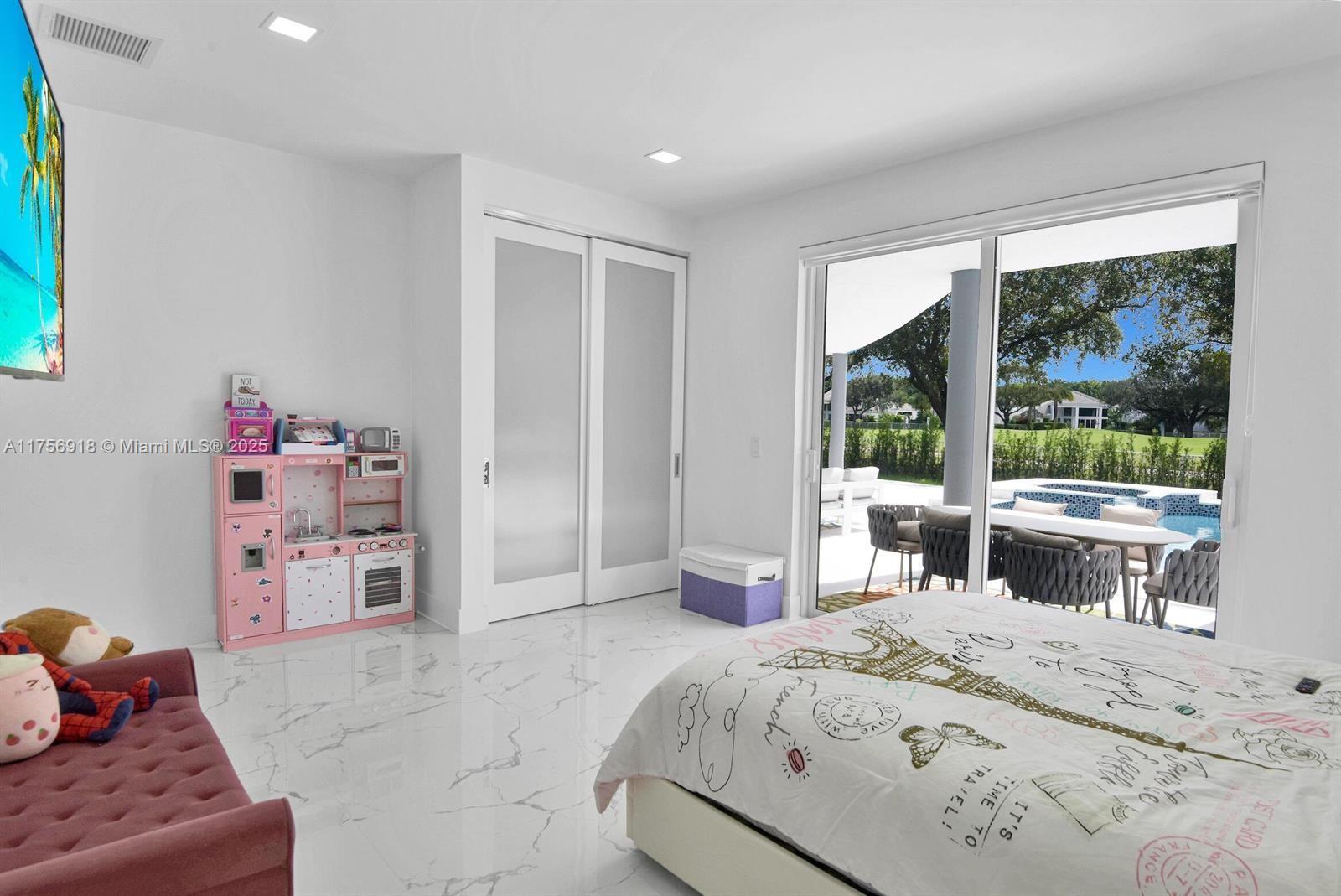 GRAND OAKS OF ARVIDA COUN - Residential