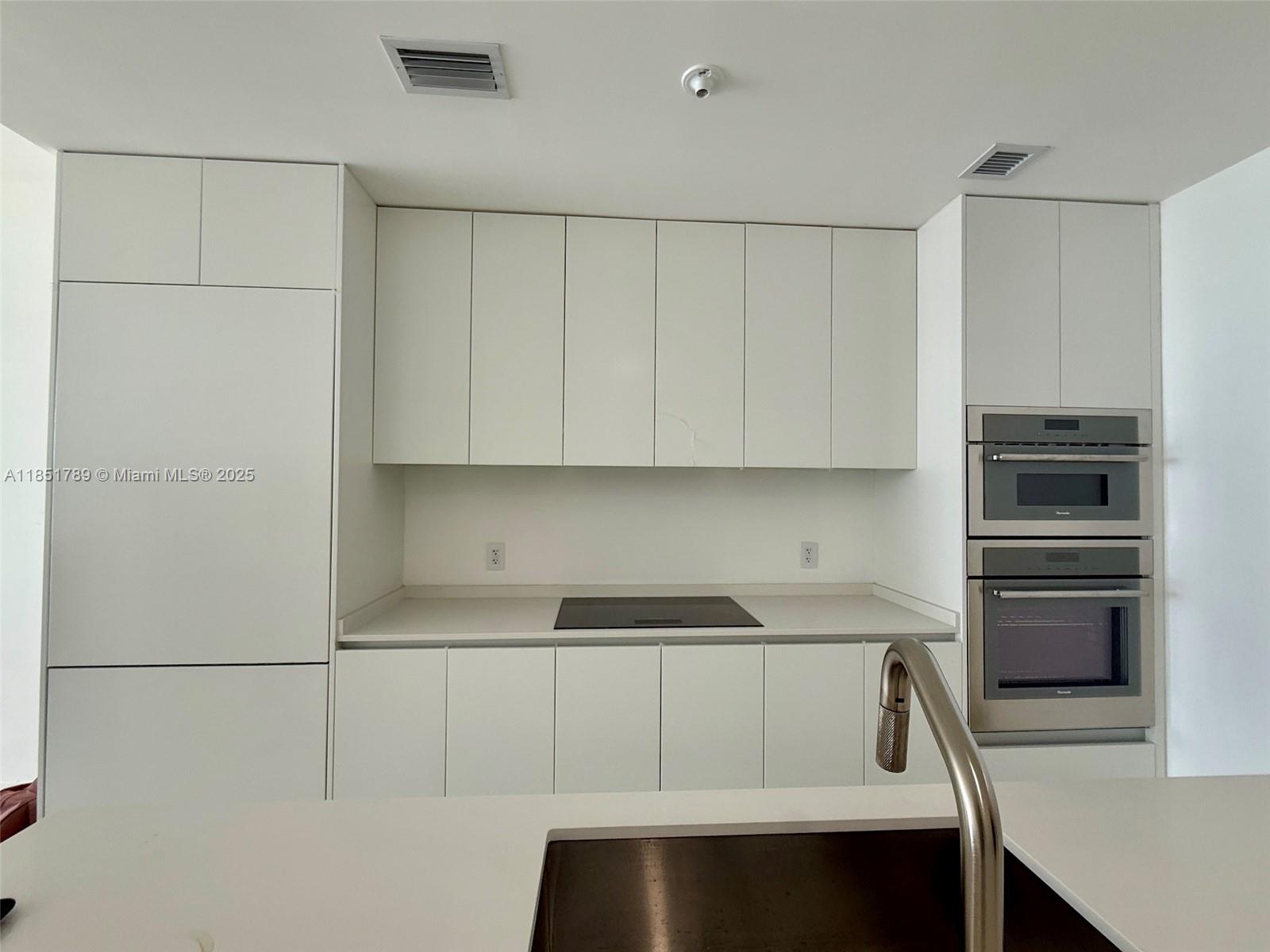 700 NE 24th St 606