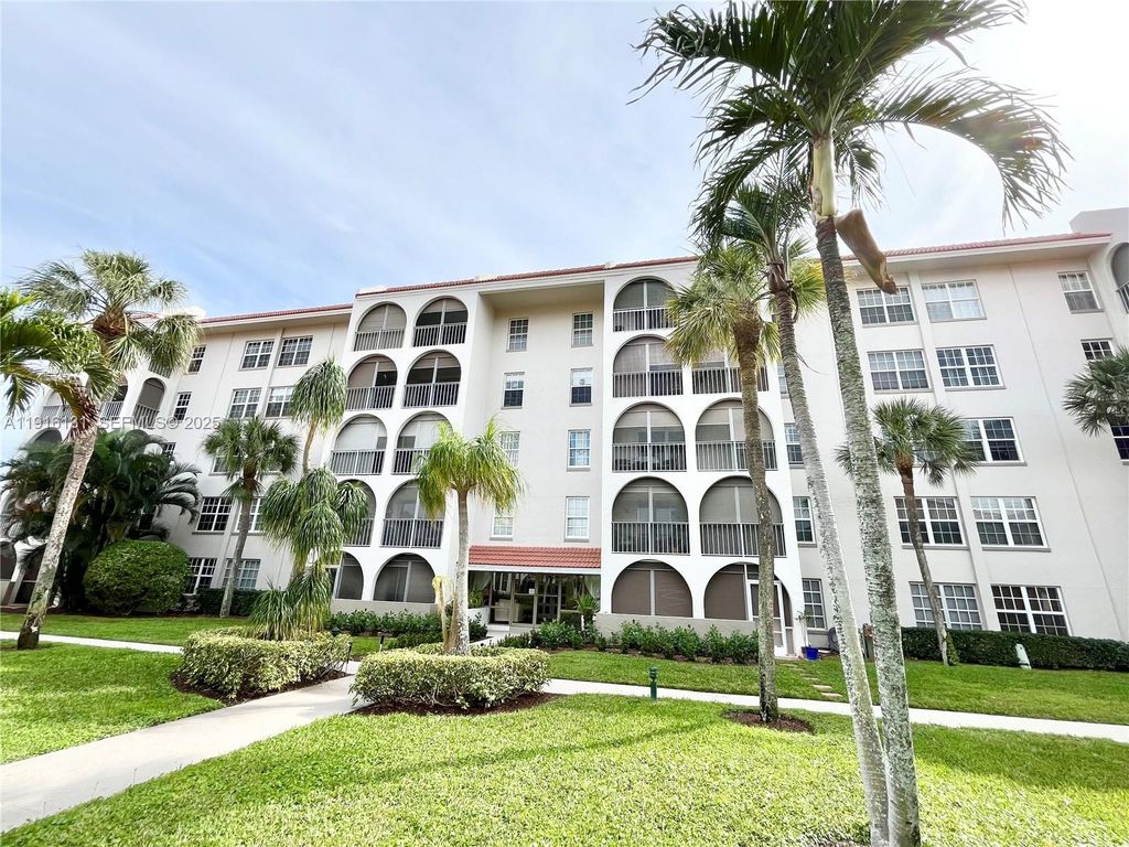 Photo of 250 NE 20th St #5250, Boca Raton, FL 33431 (MLS # A11916131)
