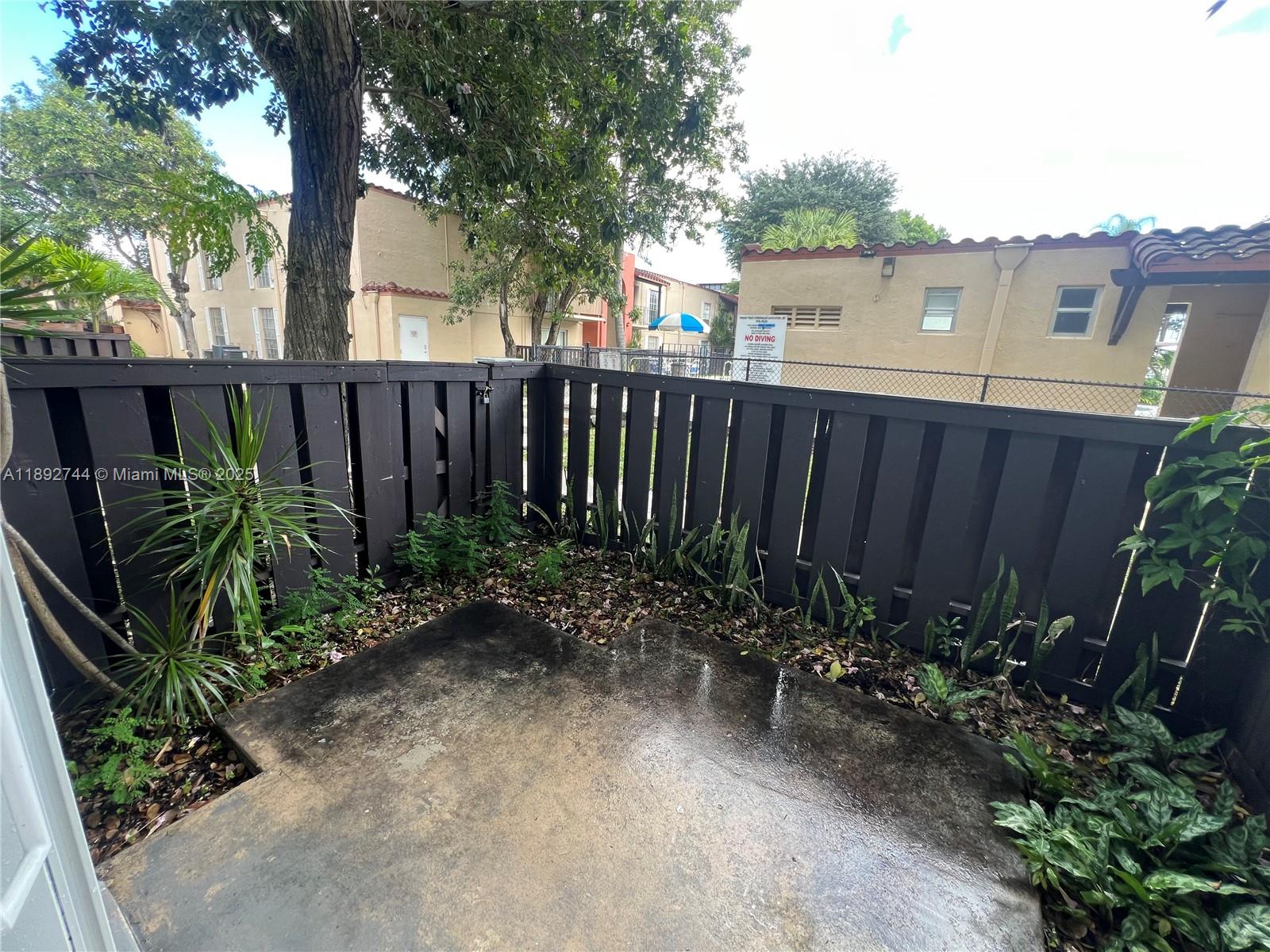 SPANISH TRACE CONDO - Residential Lease