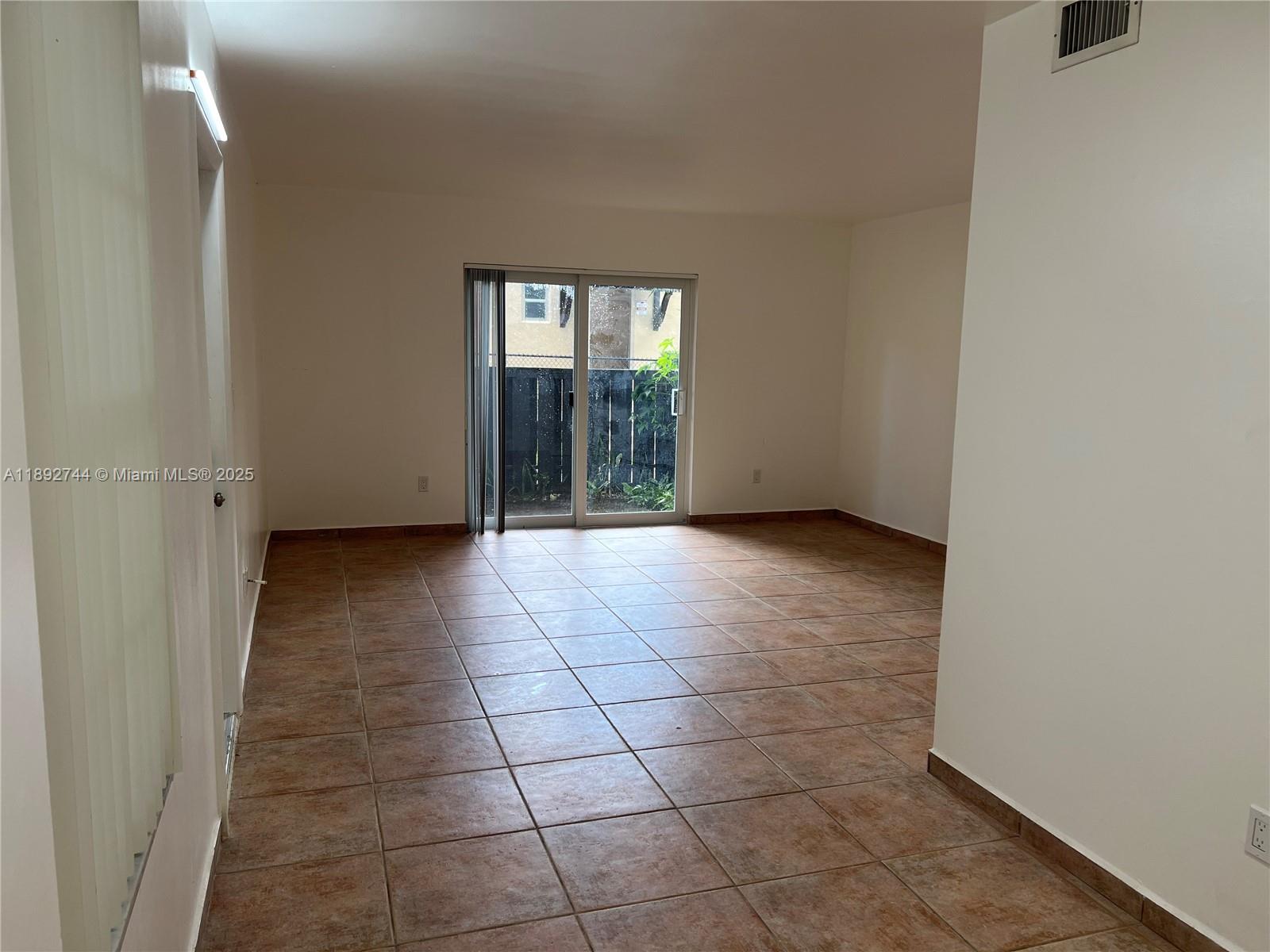 SPANISH TRACE CONDO - Residential Lease
