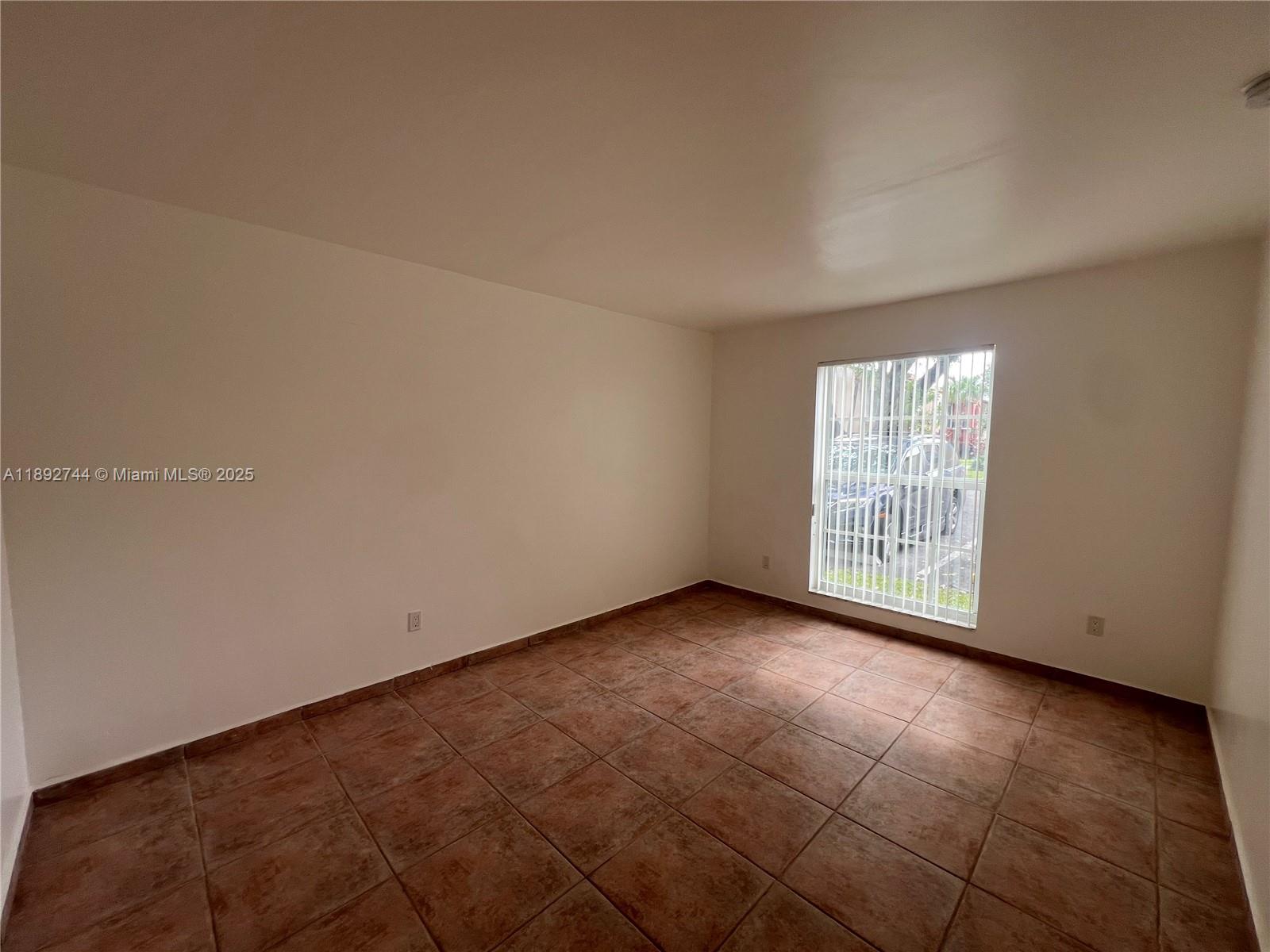 SPANISH TRACE CONDO - Residential Lease