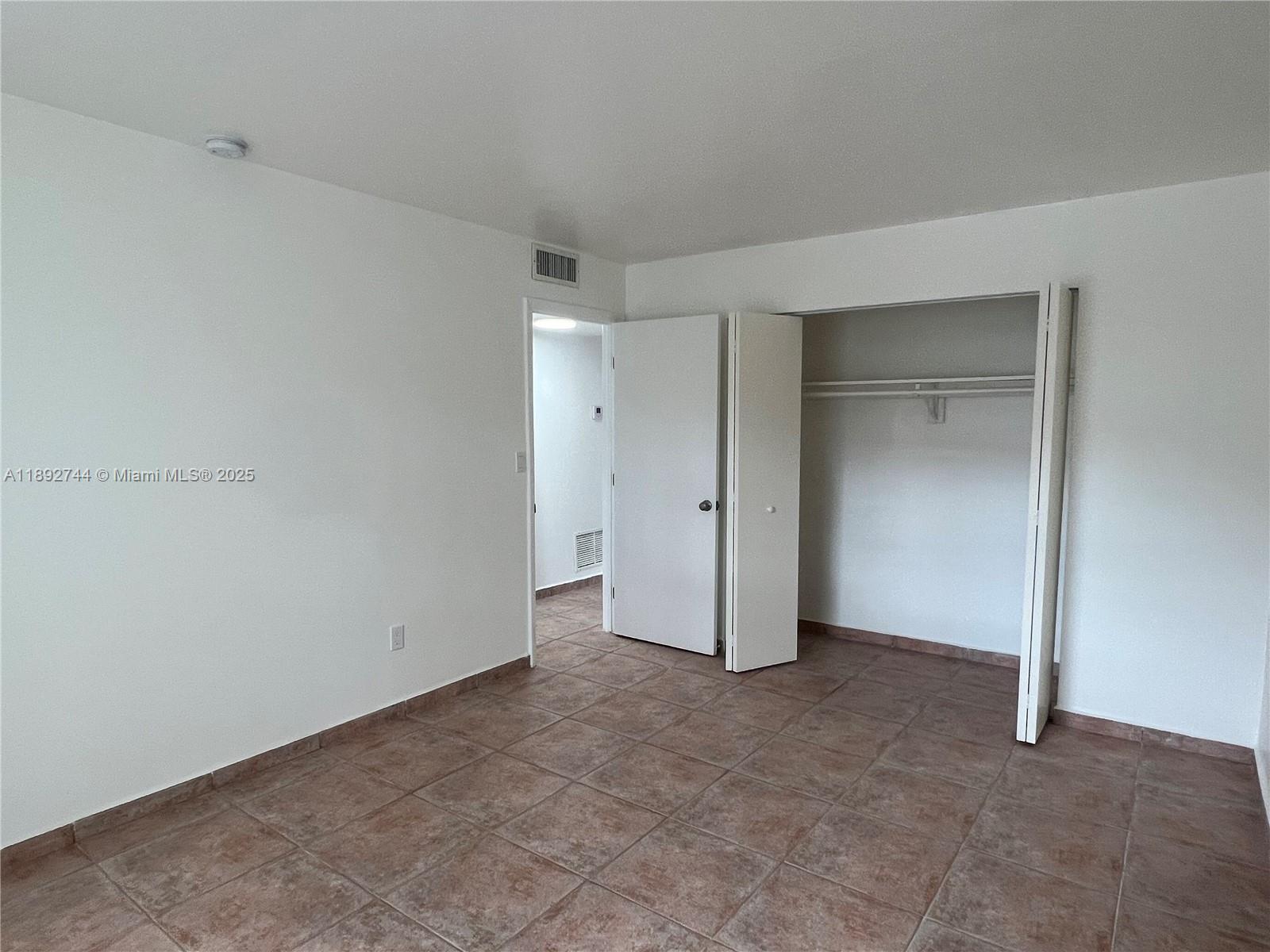 SPANISH TRACE CONDO - Residential Lease