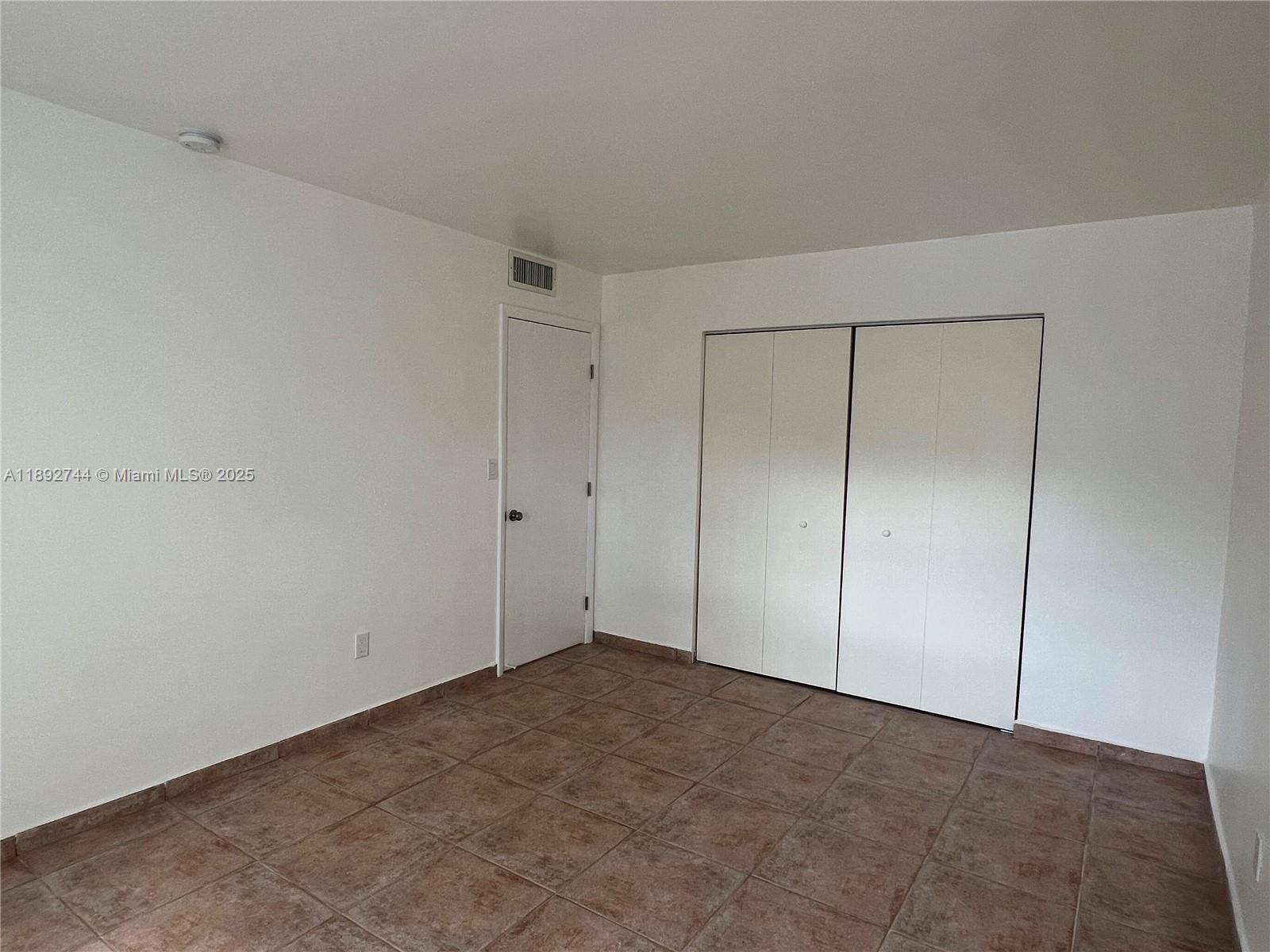 SPANISH TRACE CONDO - Residential Lease