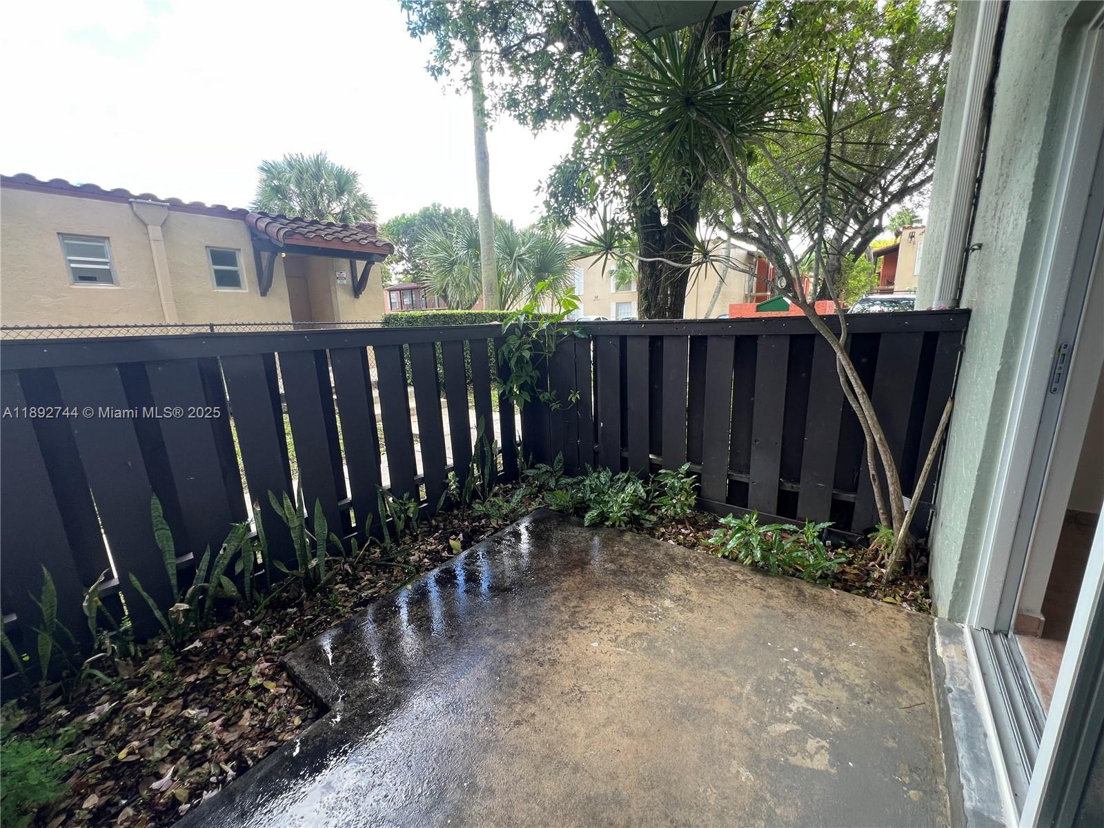 SPANISH TRACE CONDO - Residential Lease