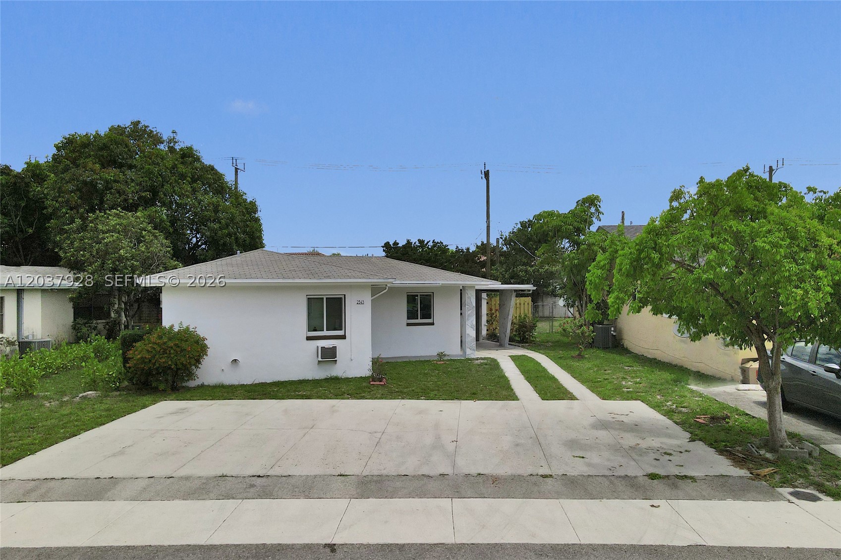 2343 NW 28th St