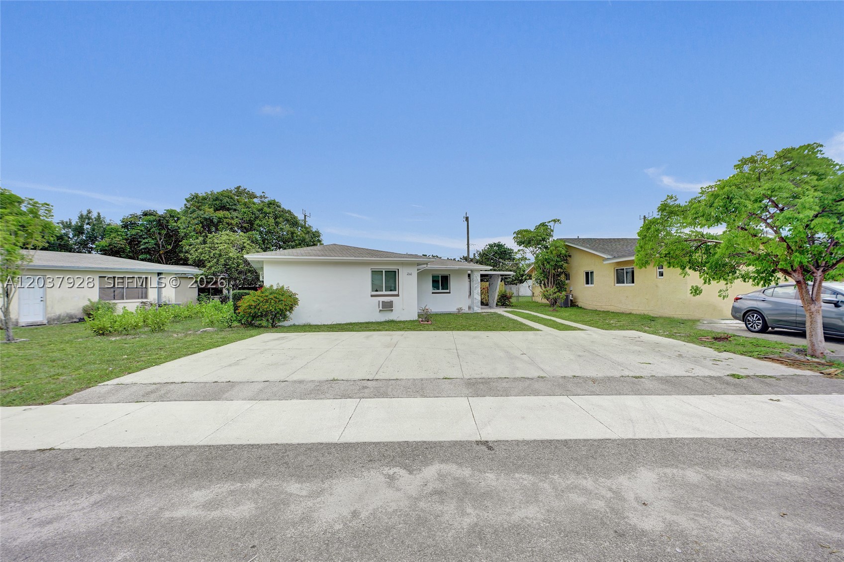 2343 NW 28th St