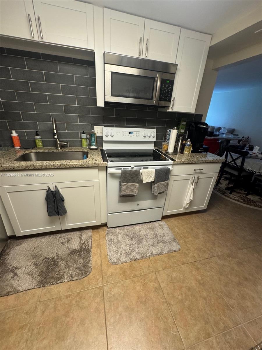 1428 SE 4th Ave 103, Deerfield Beach, FL, 33441/$169,990 4 1428 SE 4th Ave 103