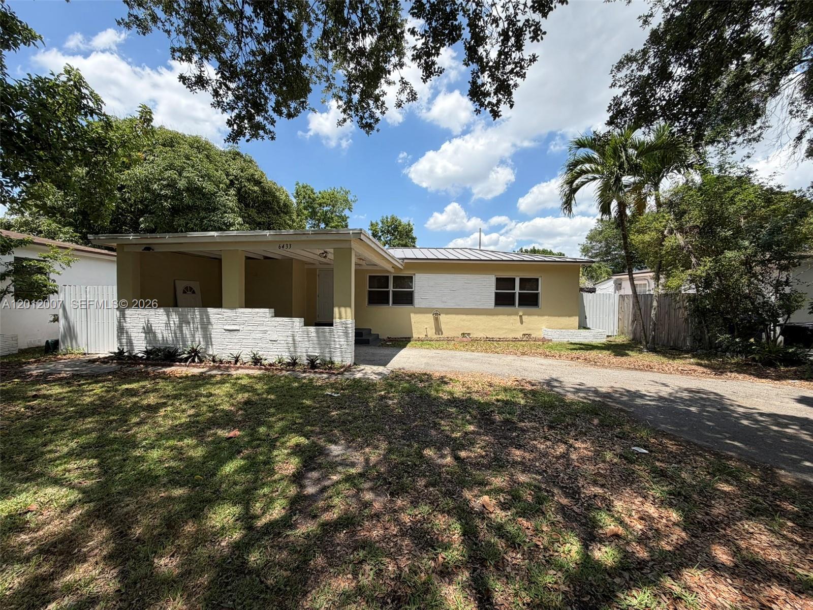 HOLLYWOOD HEIGHTS ESTATES - Residential
