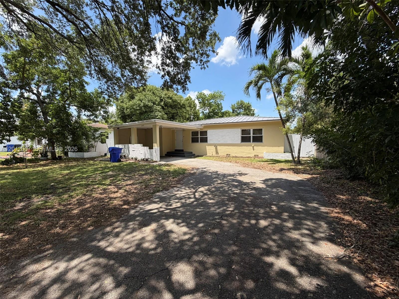 HOLLYWOOD HEIGHTS ESTATES - Residential