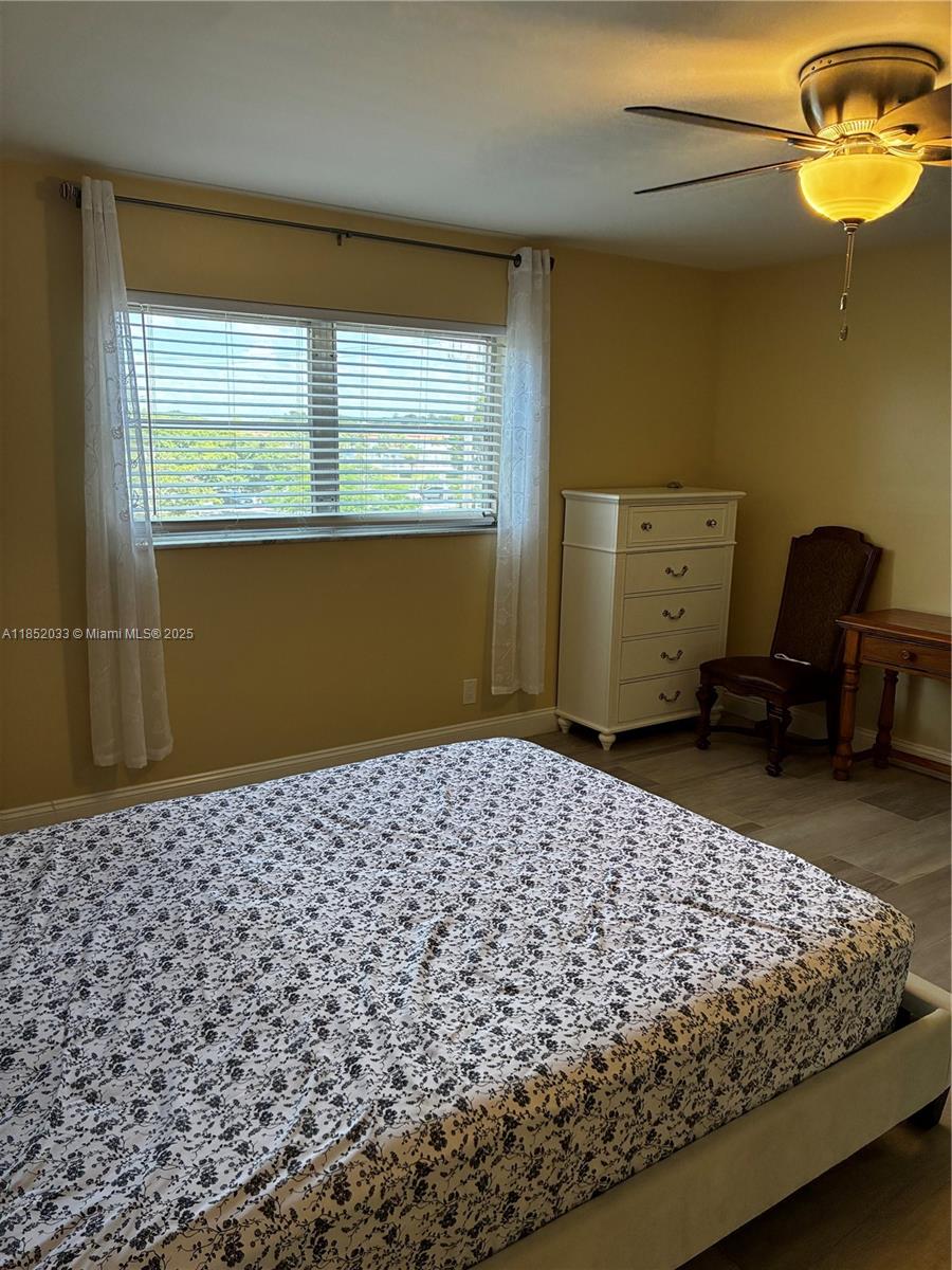 CASTLE APARTMENTS 16 COND - Residential