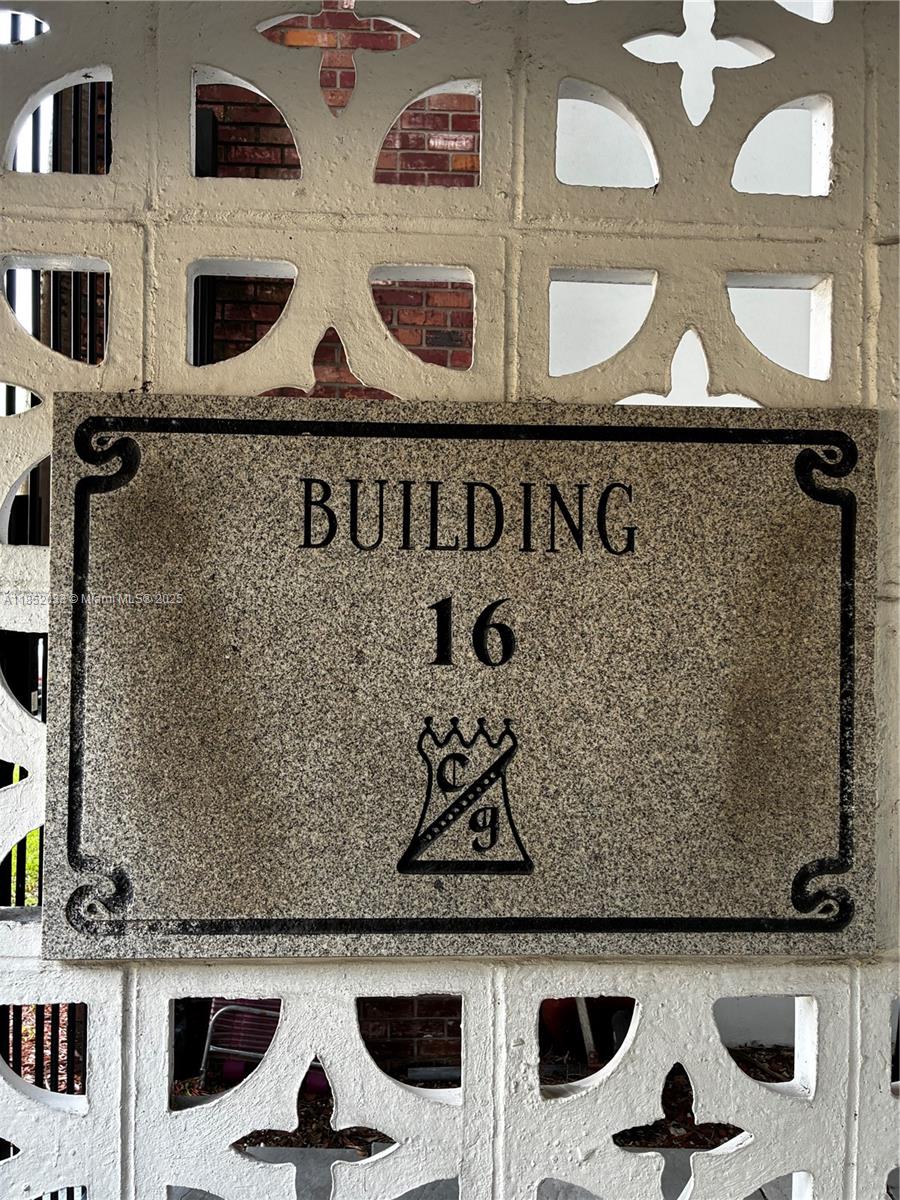 CASTLE APARTMENTS 16 COND - Residential