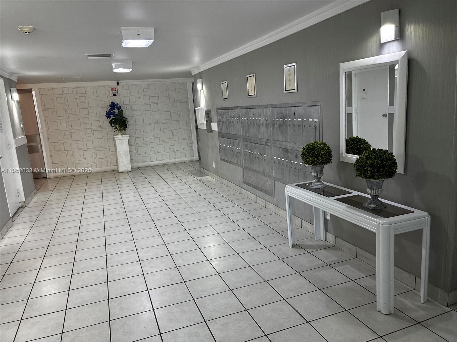 CASTLE APARTMENTS 16 COND - Residential