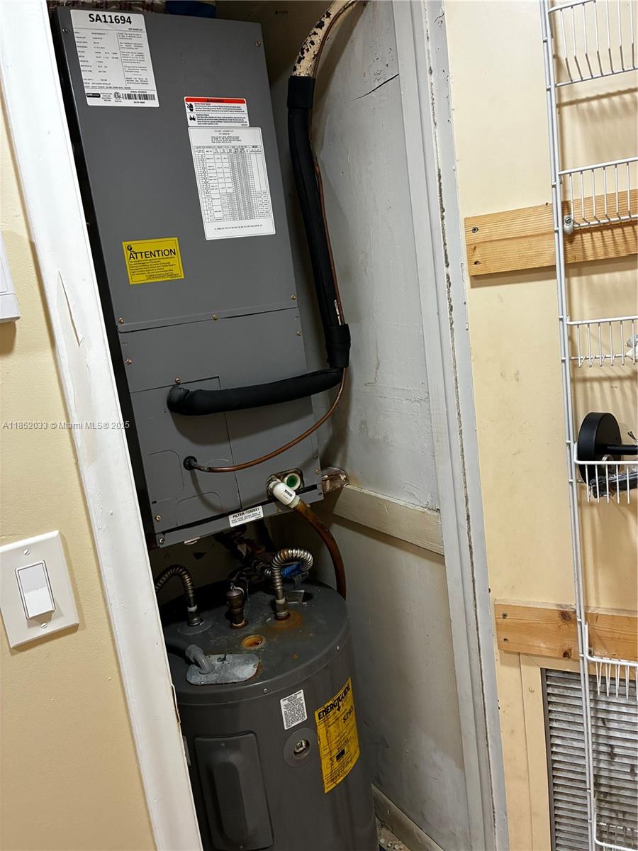 CASTLE APARTMENTS 16 COND - Residential