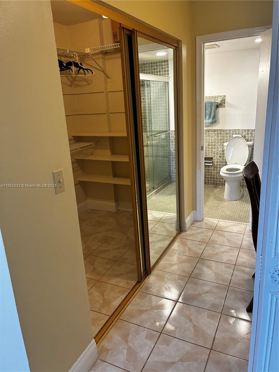 CASTLE APARTMENTS 16 COND - Residential