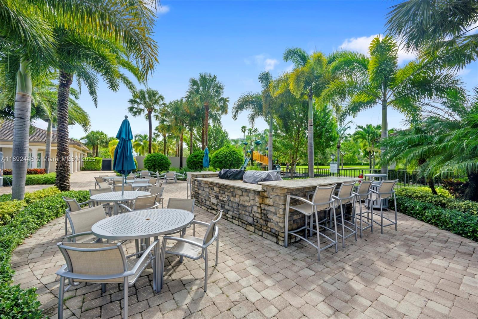 HILLCREST COUNTRY CLUB SO - Residential