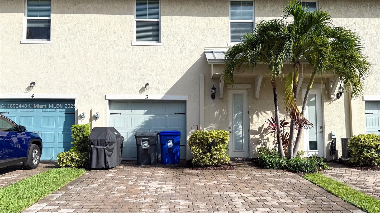 HILLCREST COUNTRY CLUB SO - Residential