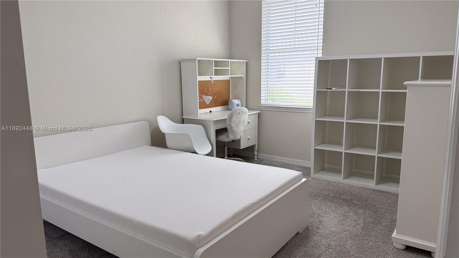 HILLCREST COUNTRY CLUB SO - Residential