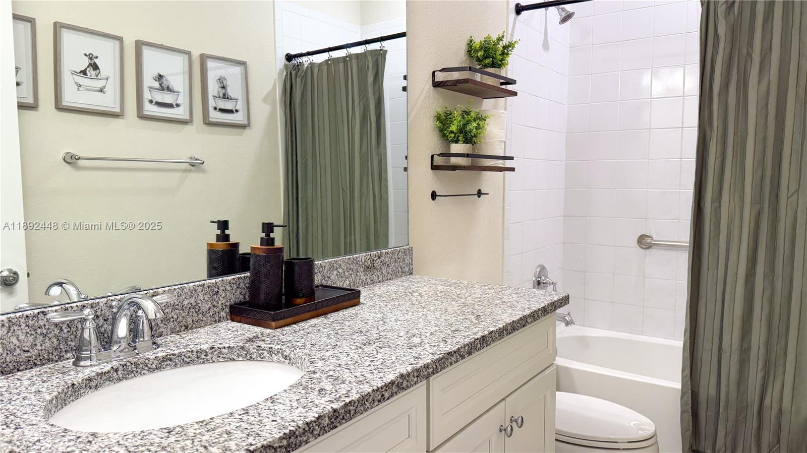 HILLCREST COUNTRY CLUB SO - Residential