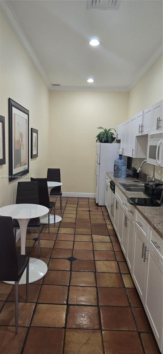 MARQUESA CONDO - Residential