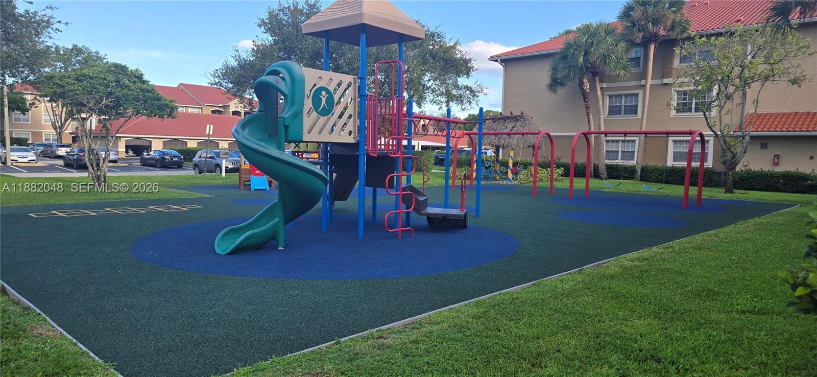 MARQUESA CONDO - Residential