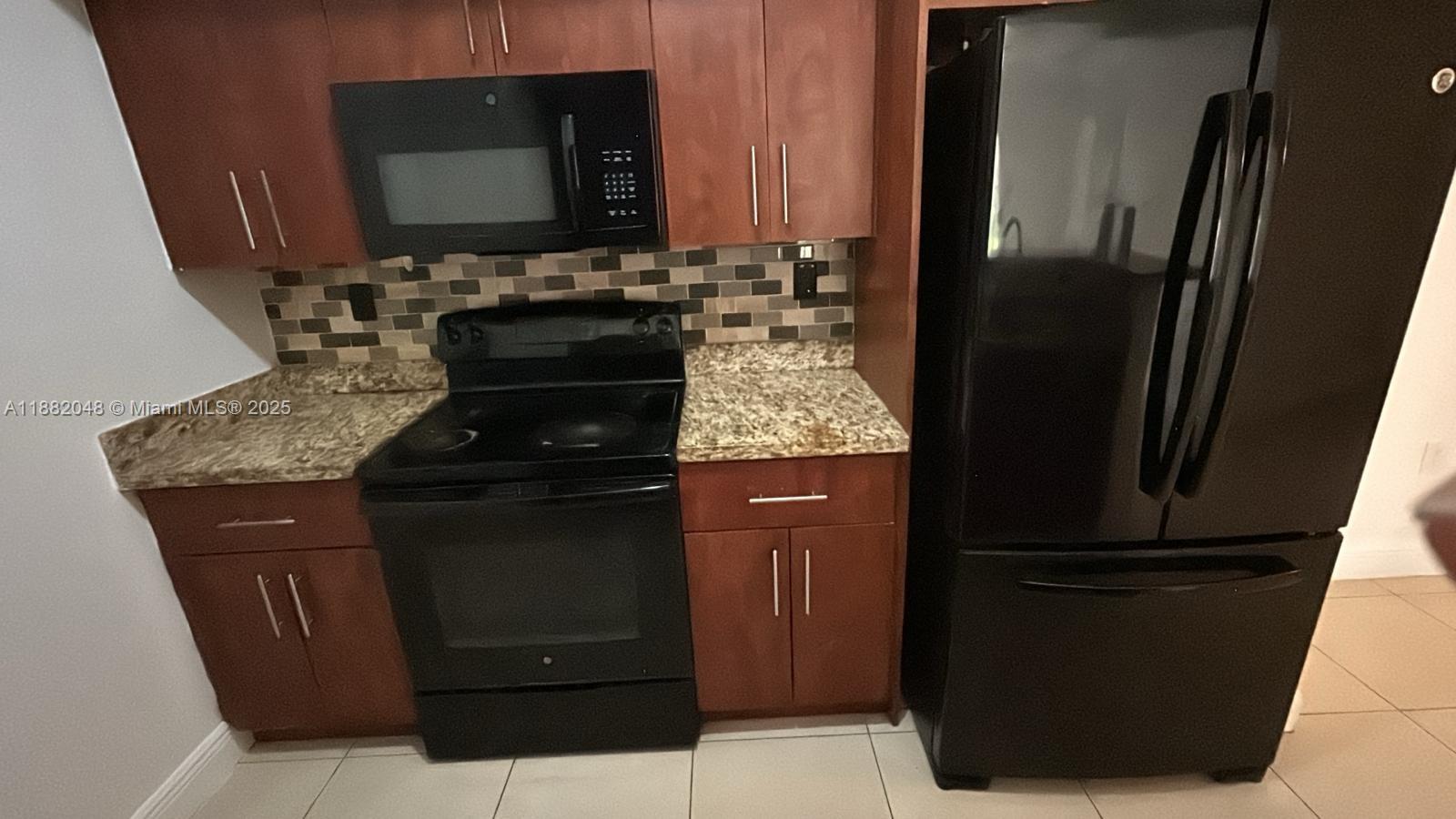 MARQUESA CONDO - Residential