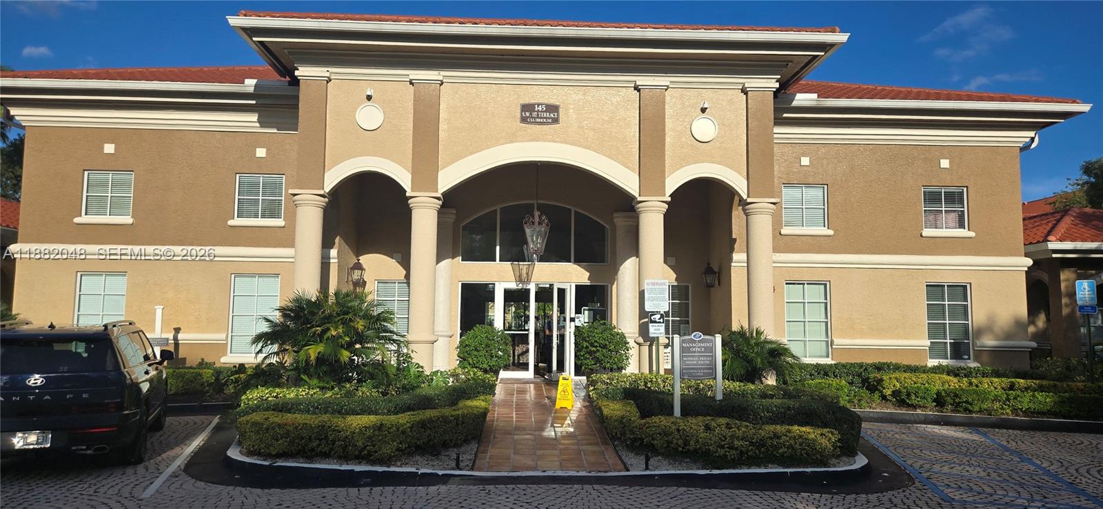 MARQUESA CONDO - Residential