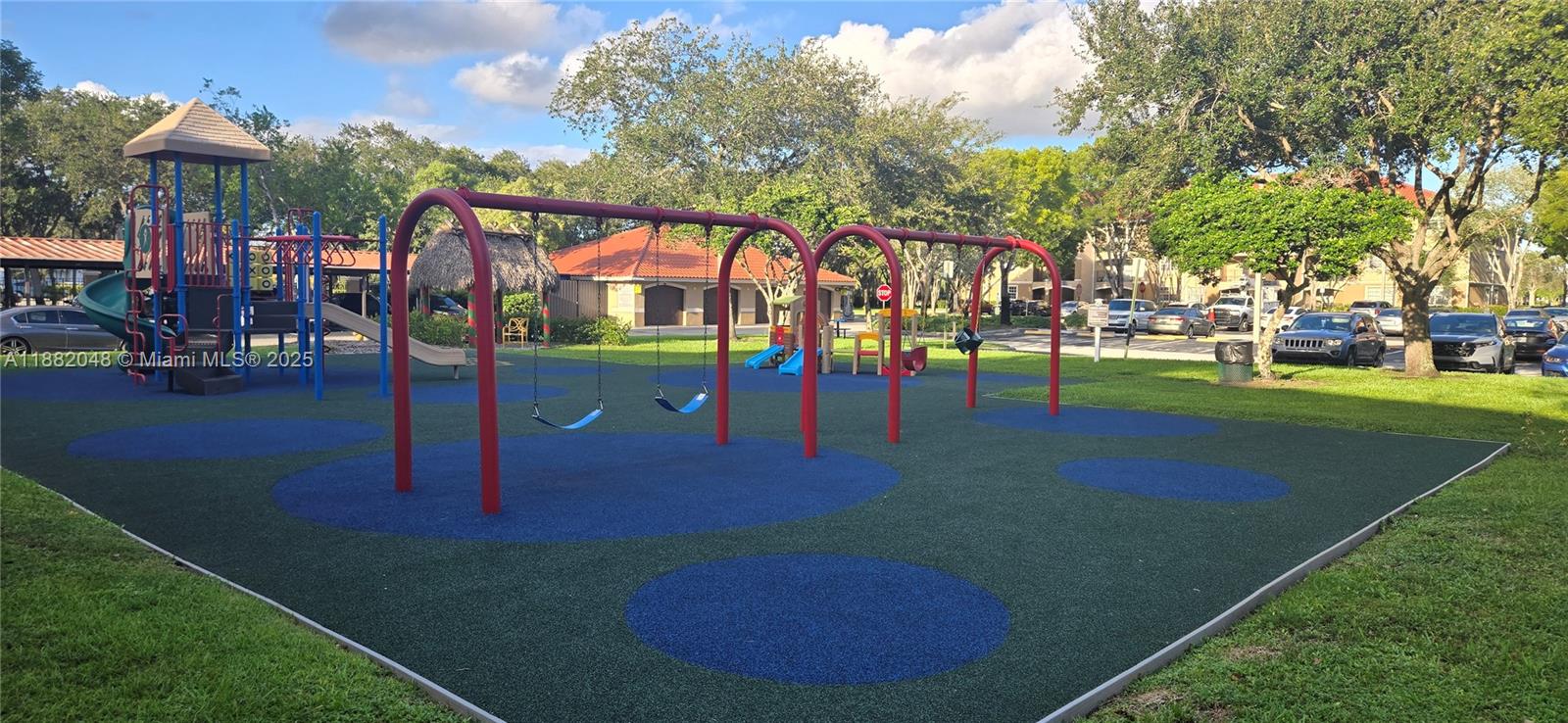 MARQUESA CONDO - Residential