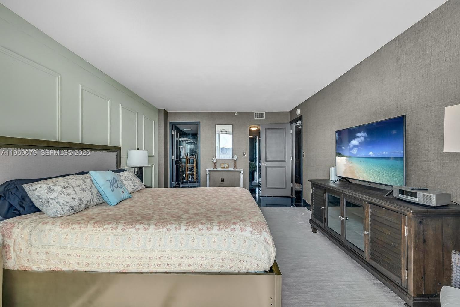 VENETIA CONDO - Residential Lease