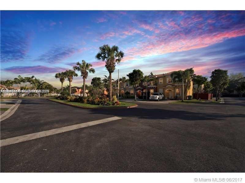 CASA DEL SUR - Residential Lease