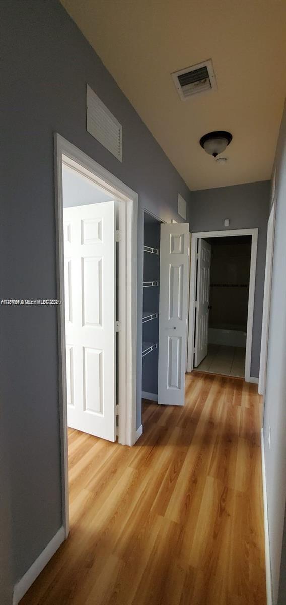 CASA DEL SUR - Residential Lease