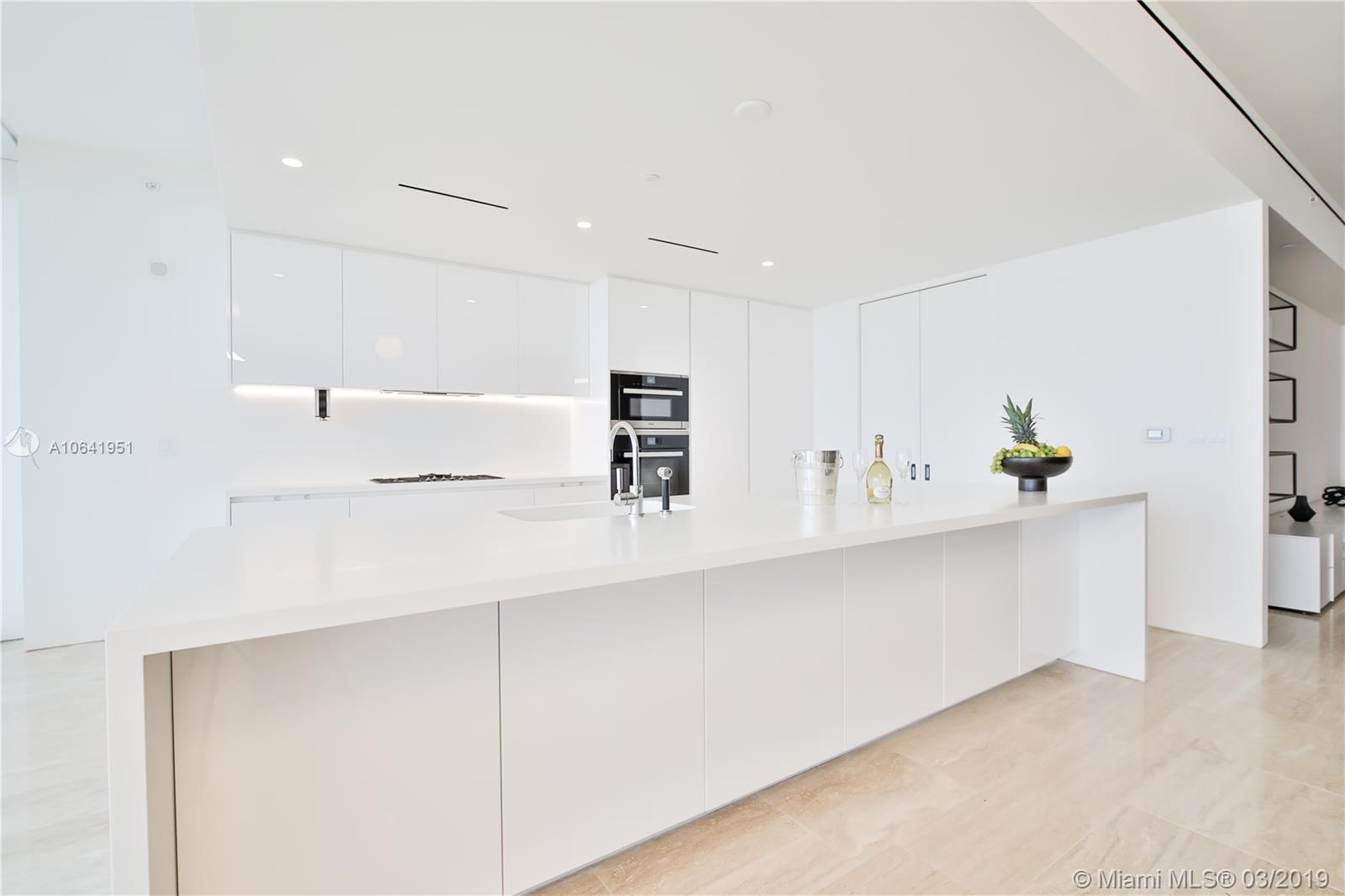 SURF CLUB CONDO - Residential