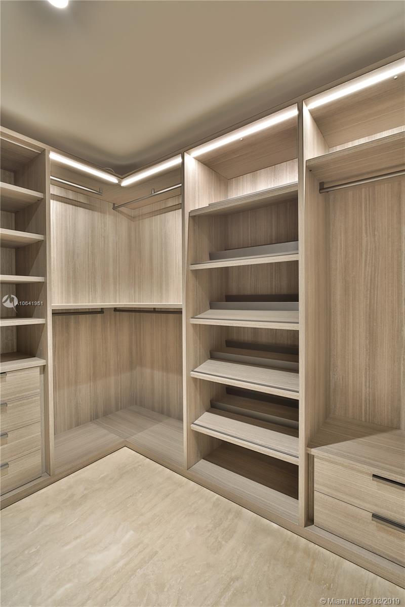 SURF CLUB CONDO - Residential