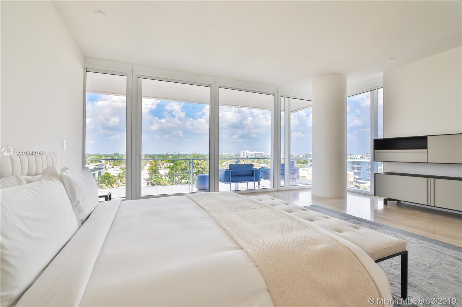 SURF CLUB CONDO - Residential