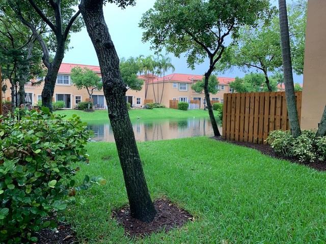 VILLAS AT HARBOR ISLES CO - Residential Lease