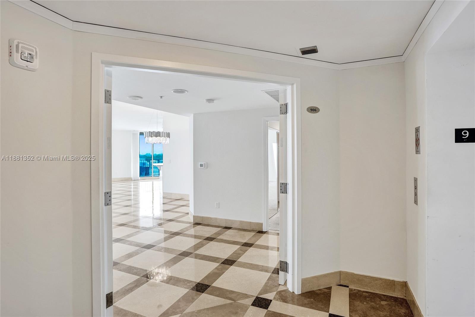 JACKSON TOWER LAS OLAS CO - Residential Lease