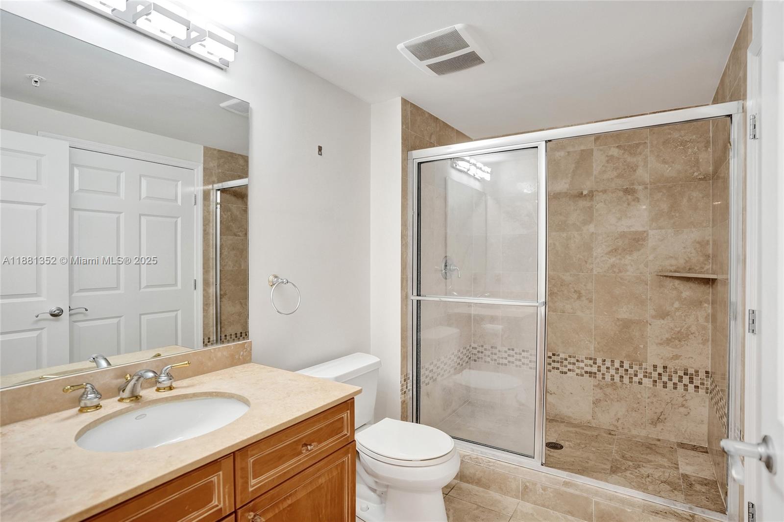 JACKSON TOWER LAS OLAS CO - Residential Lease