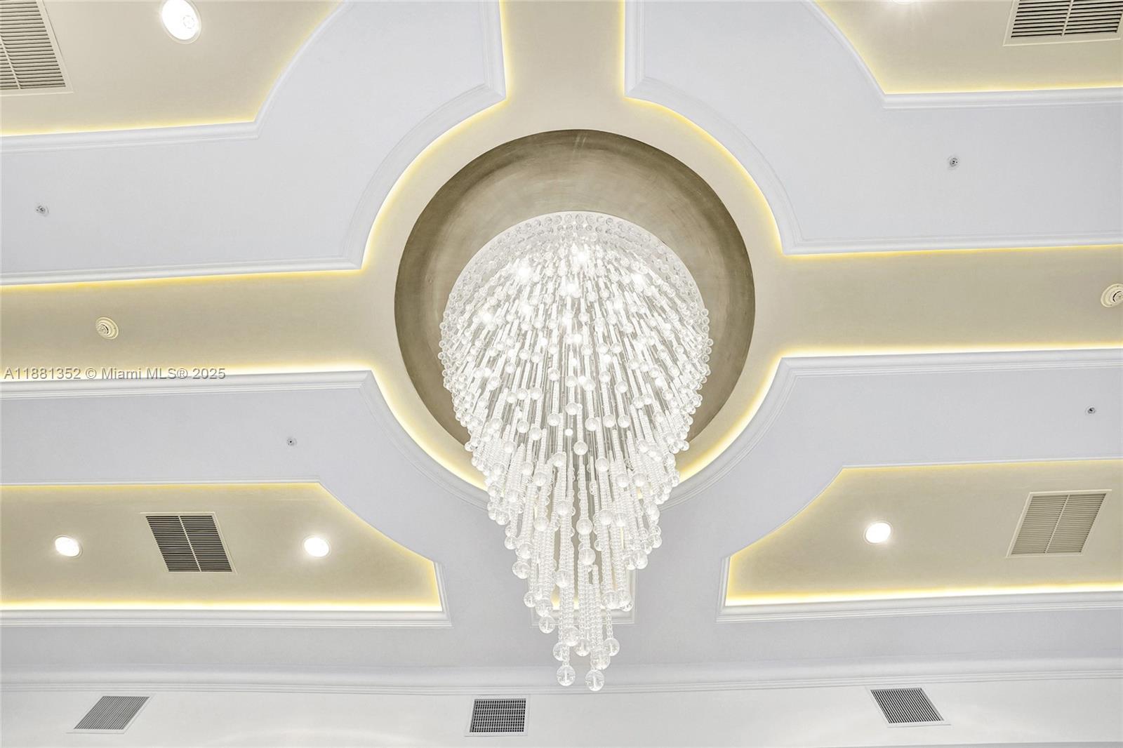 JACKSON TOWER LAS OLAS CO - Residential Lease