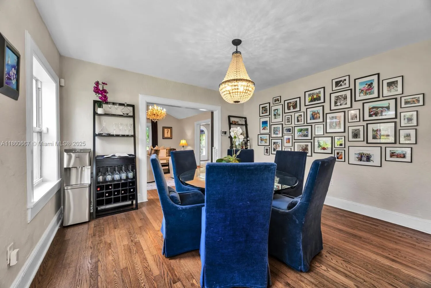 Coral Gables, Florida 33134, United States, 3 Bedrooms Bedrooms, ,2 BathroomsBathrooms,Residential,Active,197951