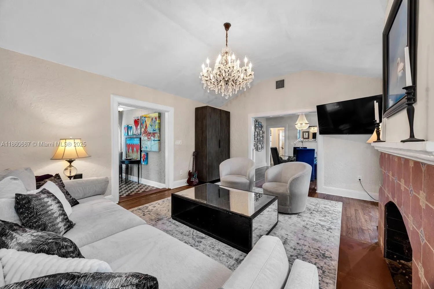 Coral Gables, Florida 33134, United States, 3 Bedrooms Bedrooms, ,2 BathroomsBathrooms,Residential,Active,197951