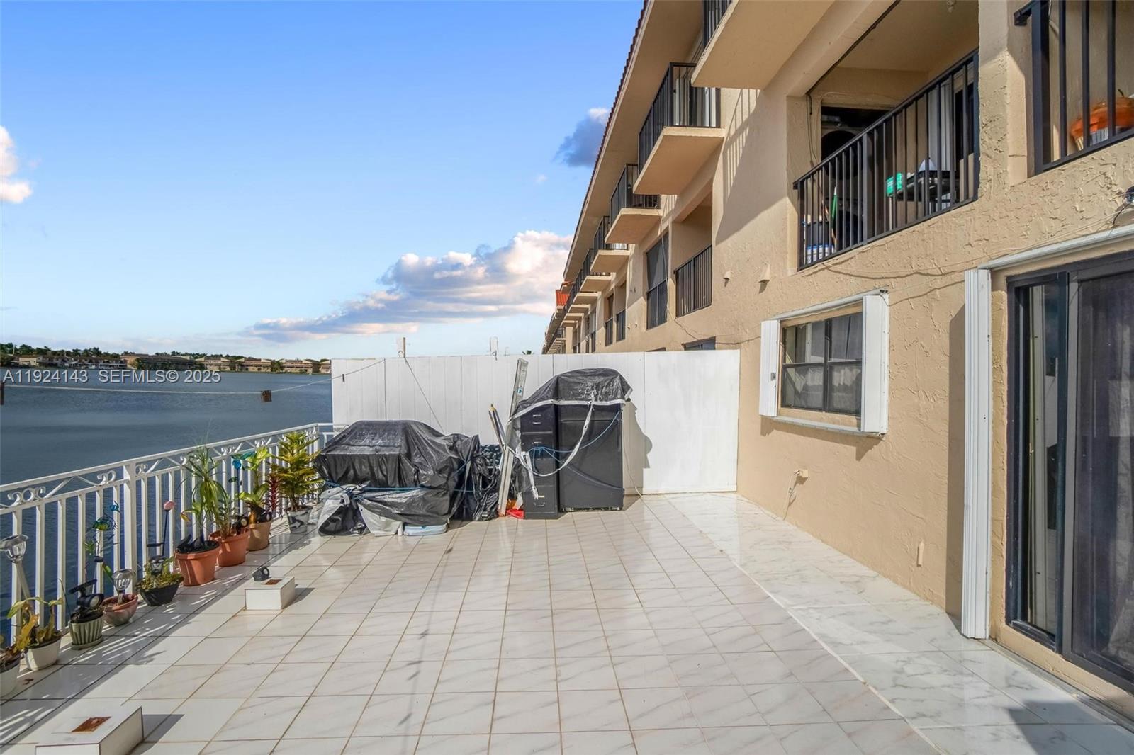 VISTA ALEGRE TOWNHOMES CO - Residential