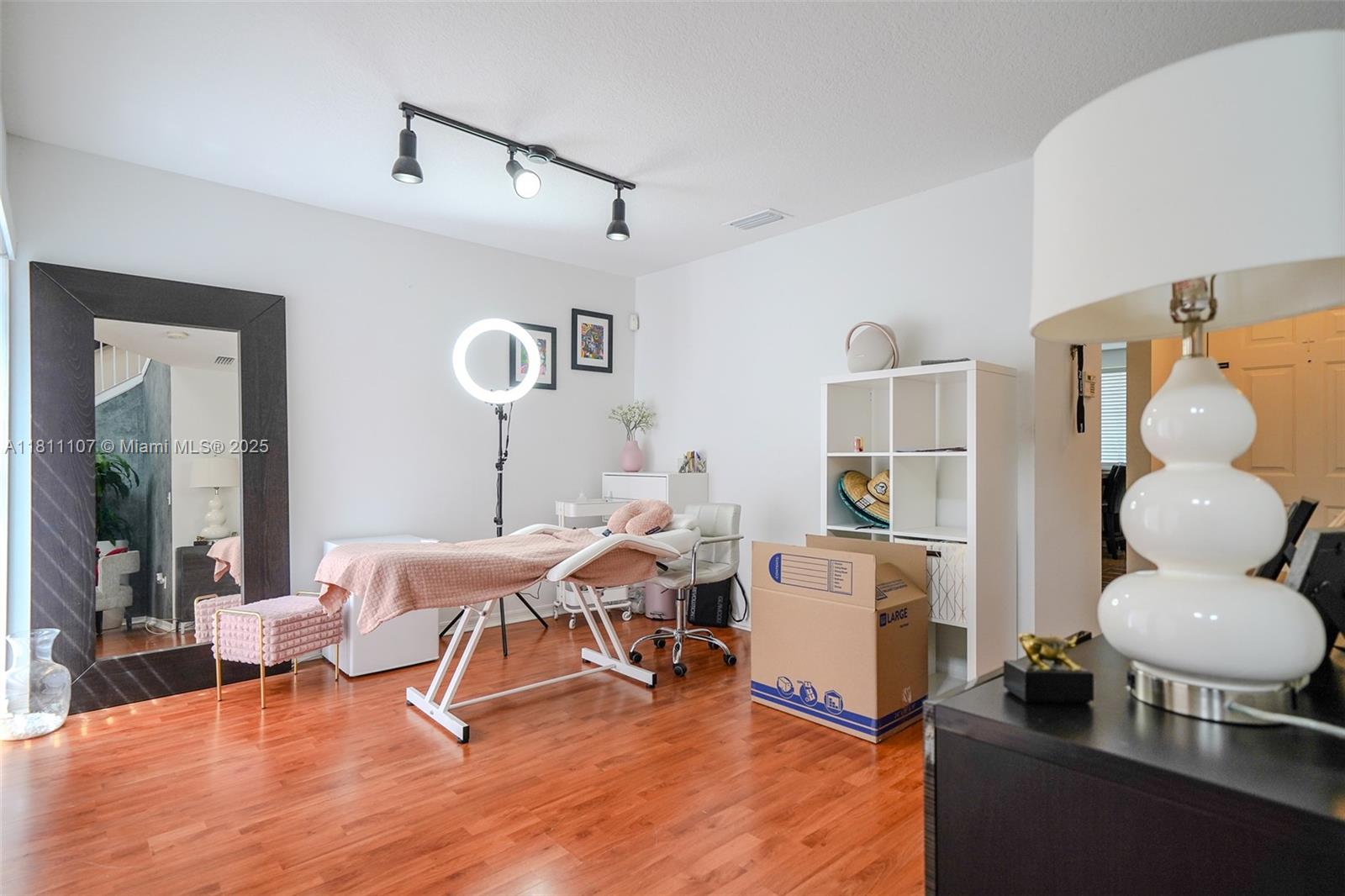 MAHOGANY ISLE HOMES CONDO - Residential