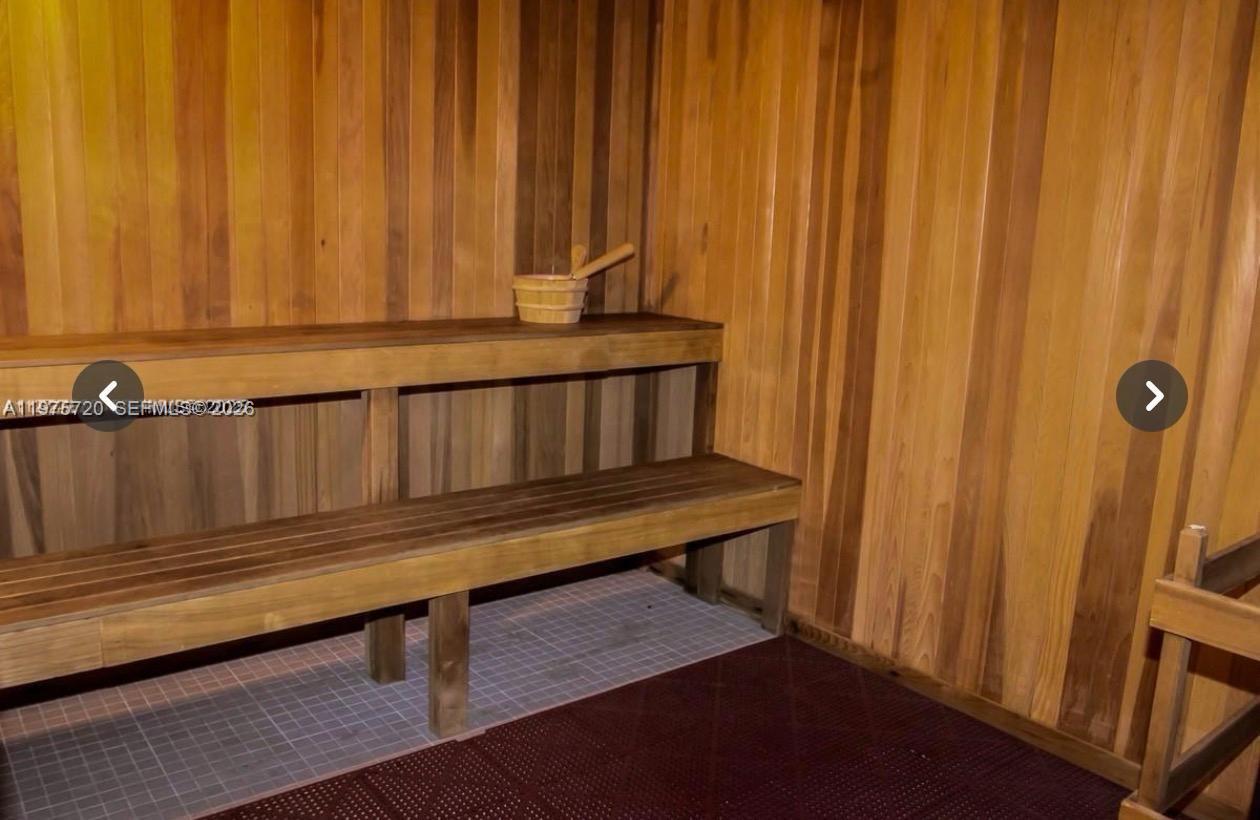 900 BISCAYNE BAY CONDO - Residential